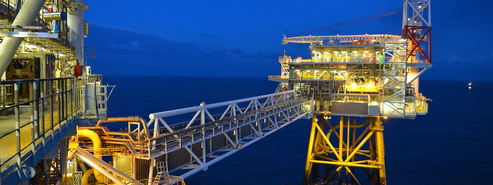 Equinor Offshore Platform Sea Night